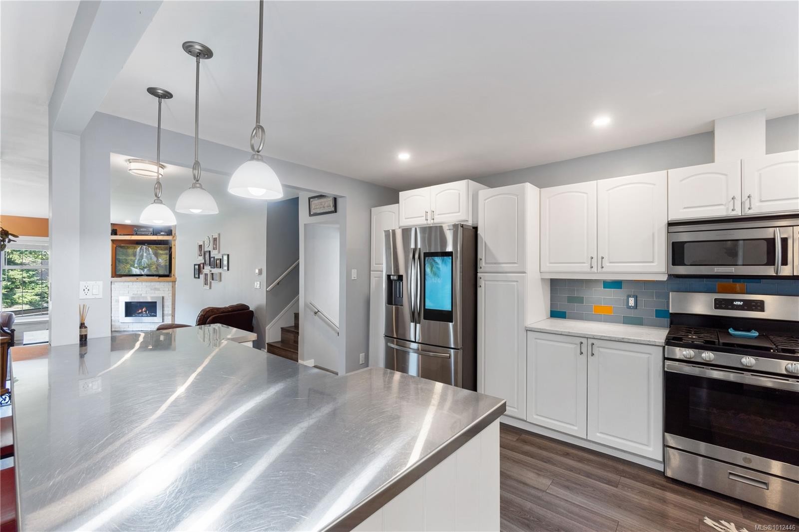 









5804


Tweedsmuir

Cres,
Nanaimo,




BC
V9T 5Y6

