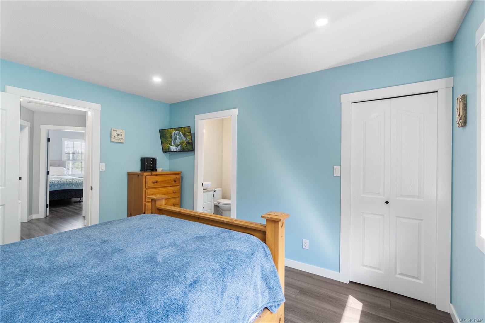 









5804


Tweedsmuir

Cres,
Nanaimo,




BC
V9T 5Y6

