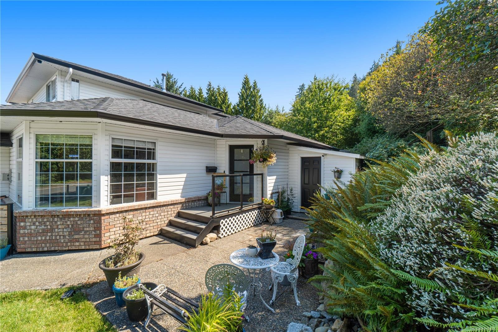 









5804


Tweedsmuir

Cres,
Nanaimo,




BC
V9T 5Y6

