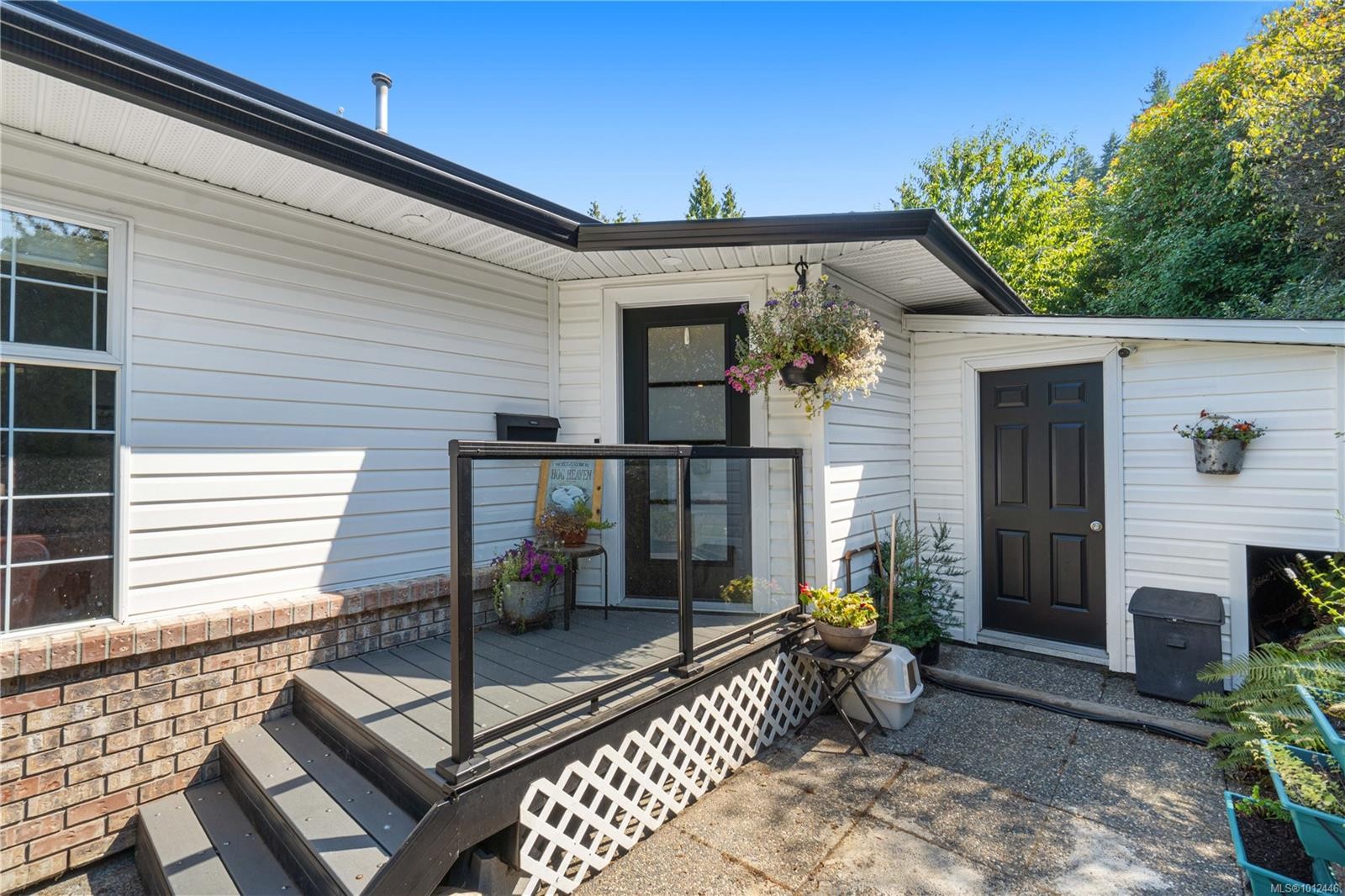 









5804


Tweedsmuir

Cres,
Nanaimo,




BC
V9T 5Y6

