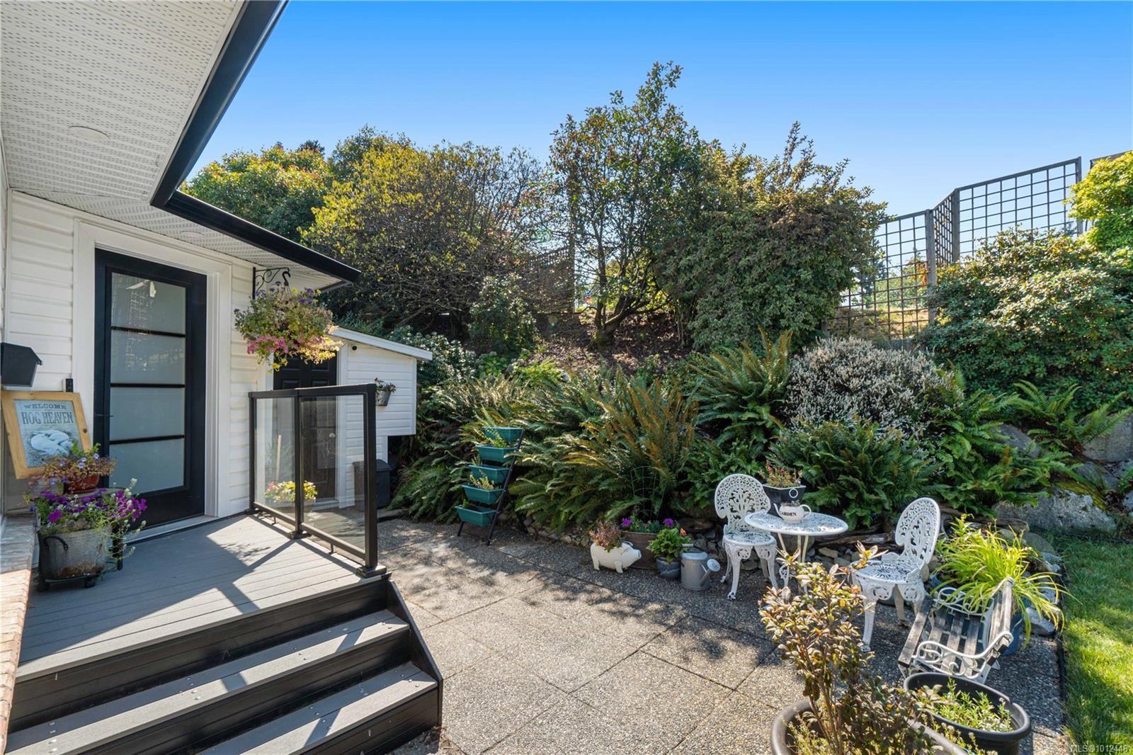 









5804


Tweedsmuir

Cres,
Nanaimo,




BC
V9T 5Y6

