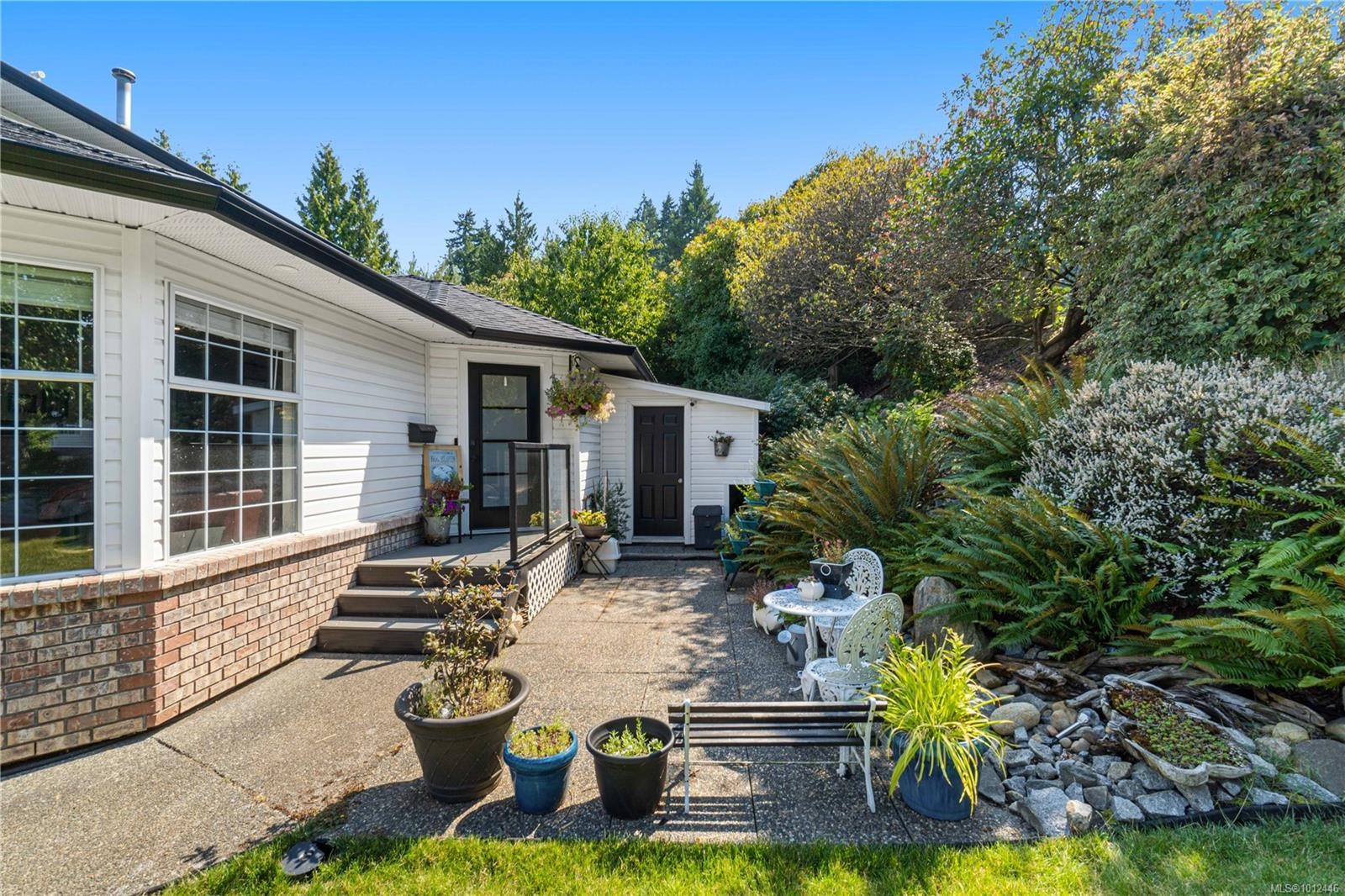 









5804


Tweedsmuir

Cres,
Nanaimo,




BC
V9T 5Y6

