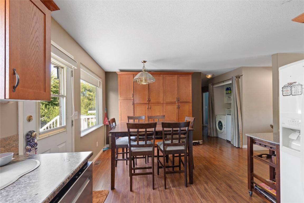 









5773


Tern

Place,
Vernon,




BC
V1H 1R2


