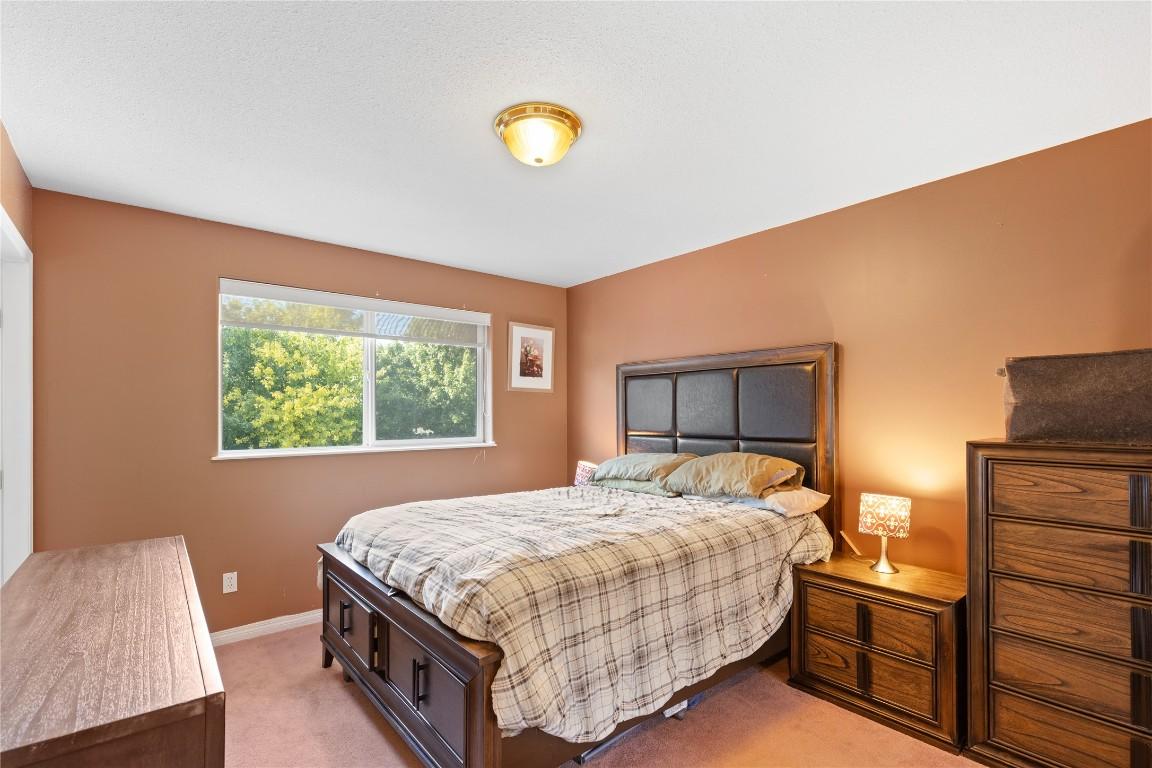









5773


Tern

Place,
Vernon,




BC
V1H 1R2

