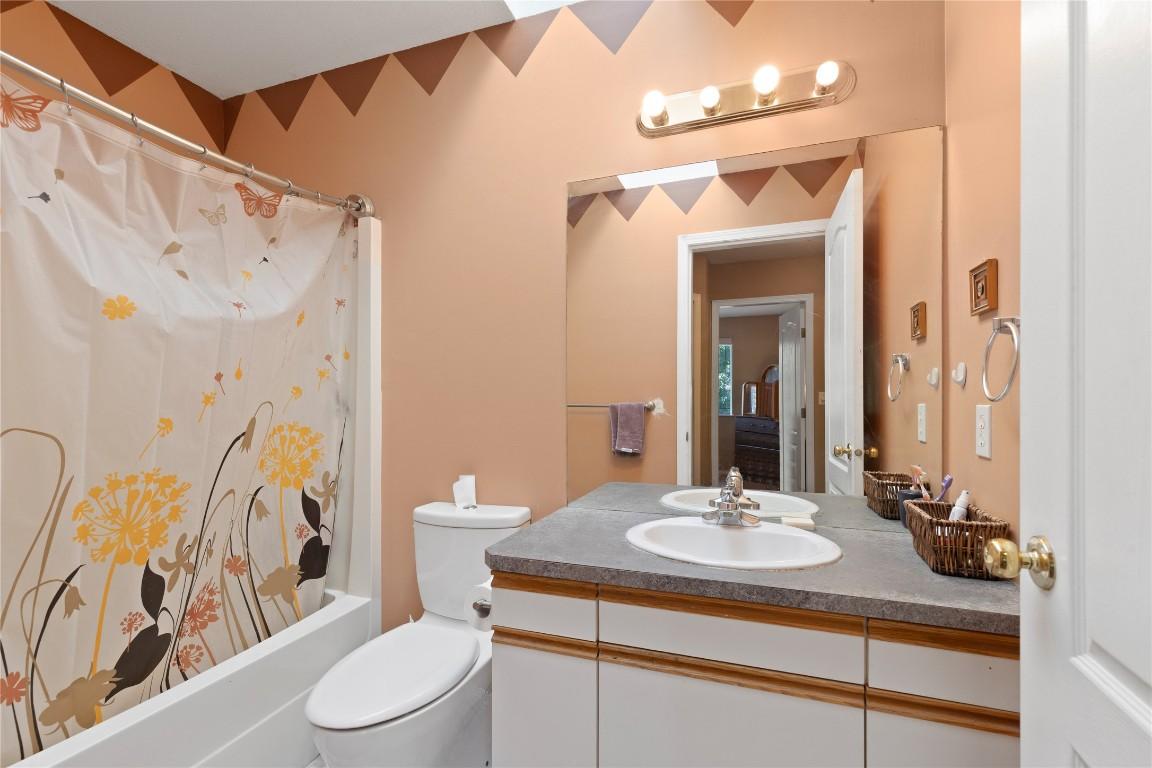 









5773


Tern

Place,
Vernon,




BC
V1H 1R2

