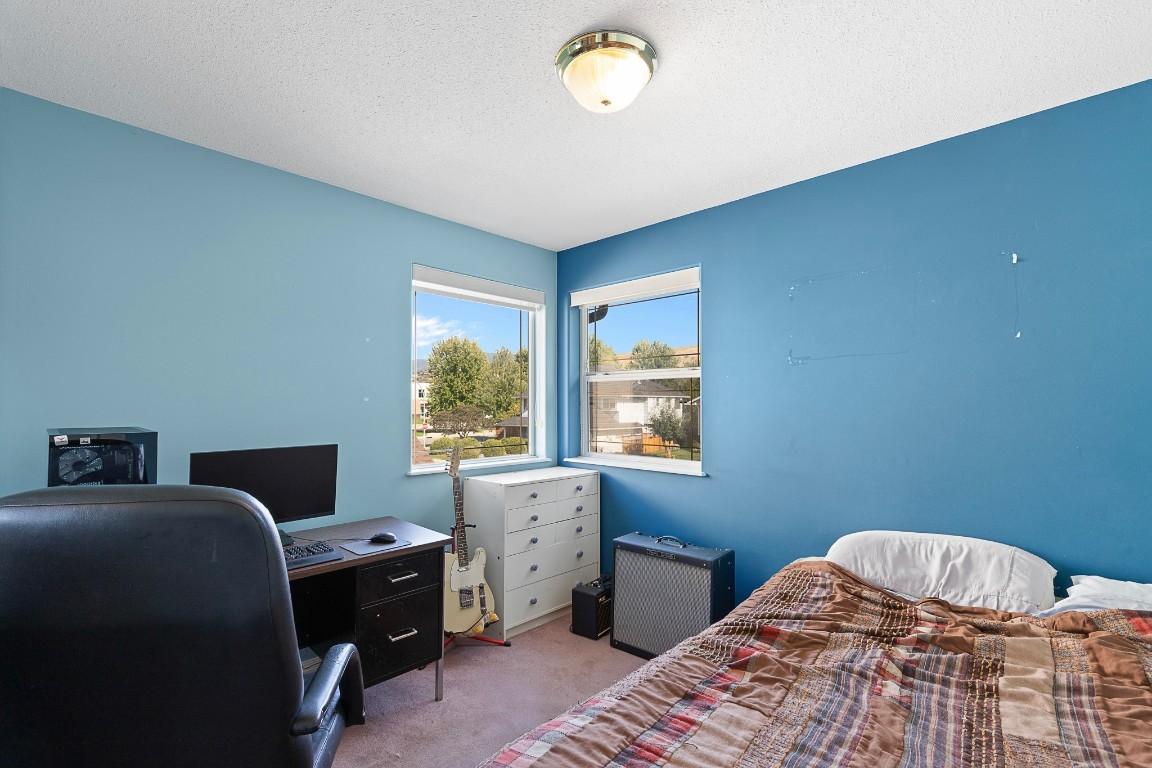 









5773


Tern

Place,
Vernon,




BC
V1H 1R2


