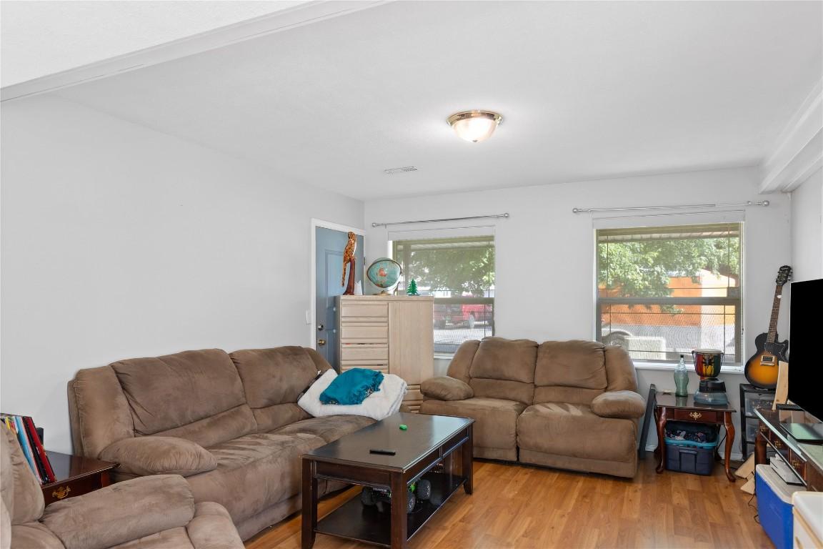 









5773


Tern

Place,
Vernon,




BC
V1H 1R2

