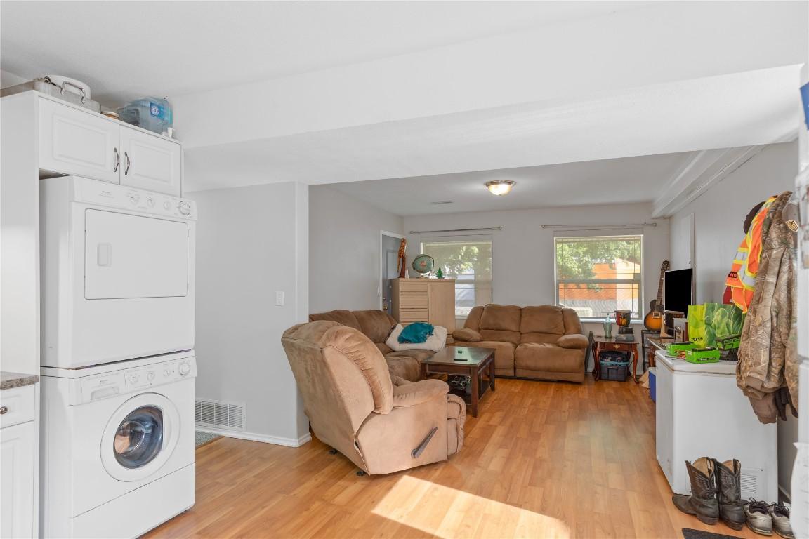









5773


Tern

Place,
Vernon,




BC
V1H 1R2

