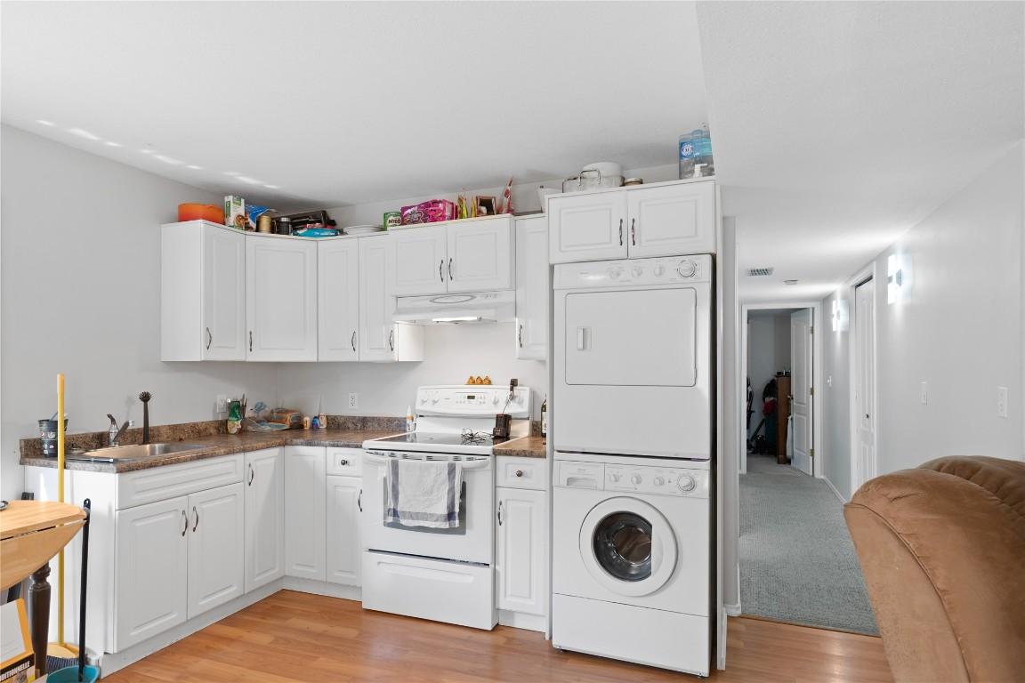 









5773


Tern

Place,
Vernon,




BC
V1H 1R2

