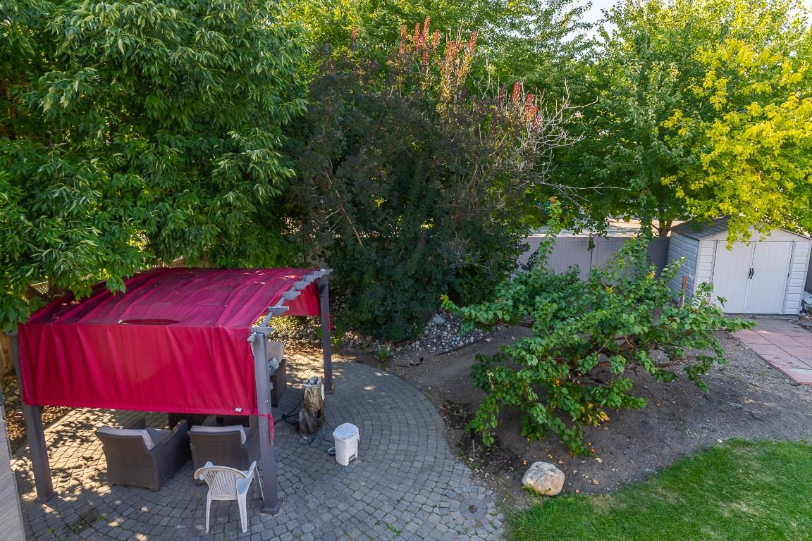 









5773


Tern

Place,
Vernon,




BC
V1H 1R2

