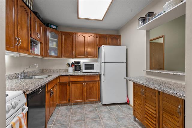 









3


Burland

AVE, 304,
Winnipeg,




MB
R2N 2E4

