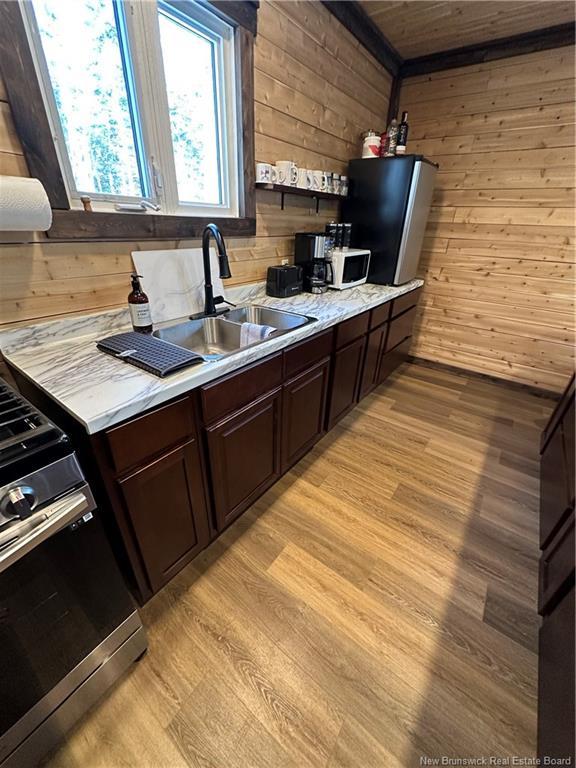 









11


Austin Brook

,
Nepisiguit Falls,




NB
E2A 6W8

