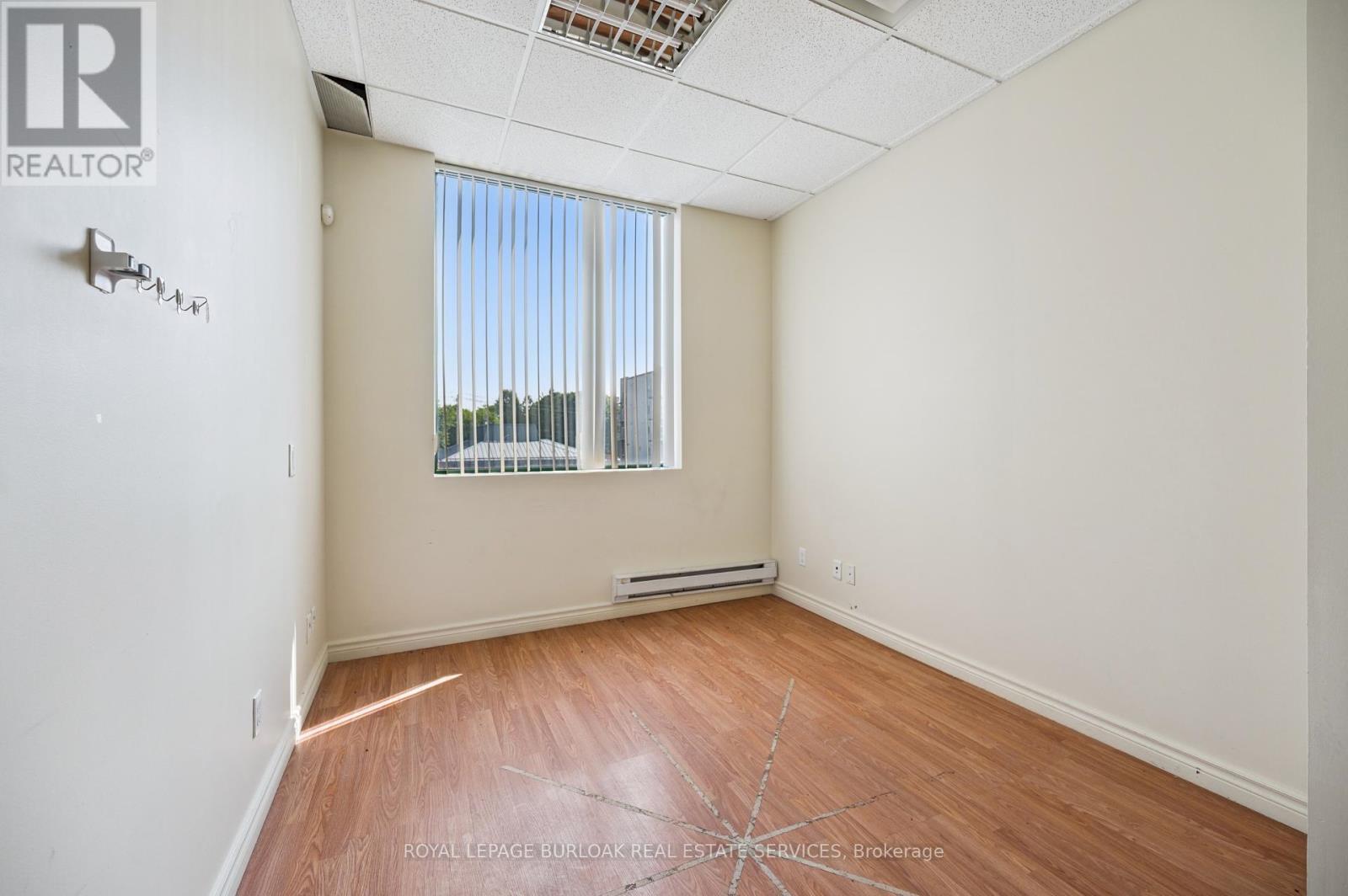












200 - 751 VICTORIA STREET S

,
Kitchener,




Ontario
N2M5N4

