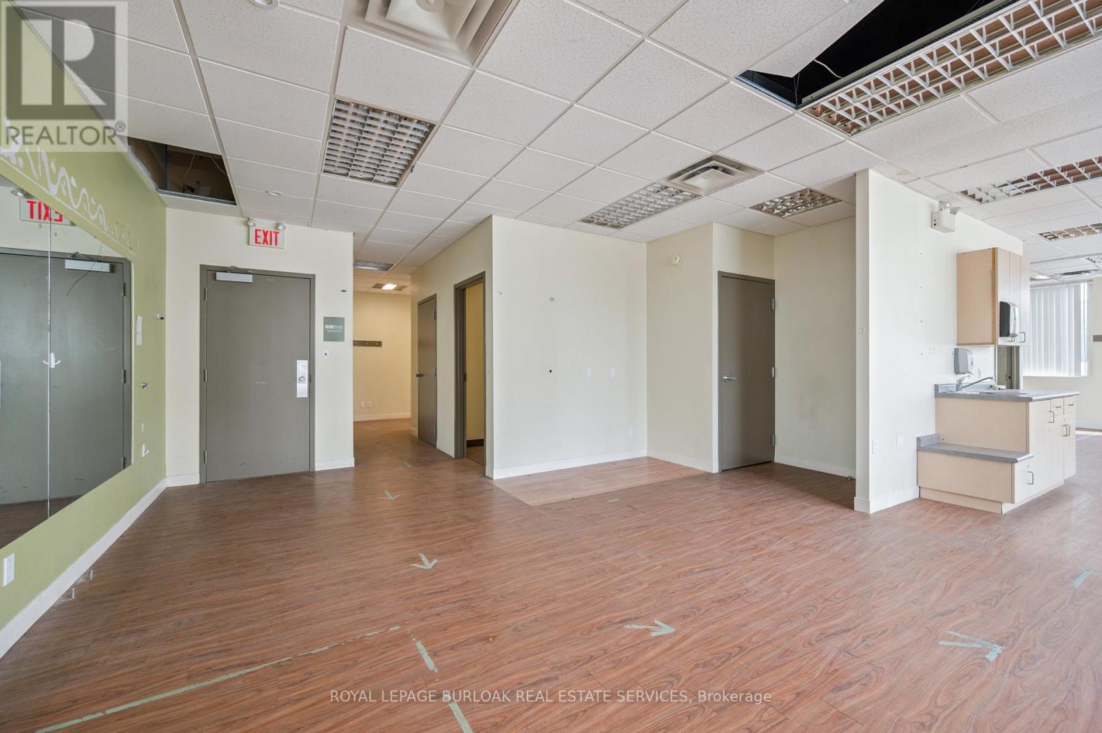 












200 - 751 VICTORIA STREET S

,
Kitchener,




Ontario
N2M5N4

