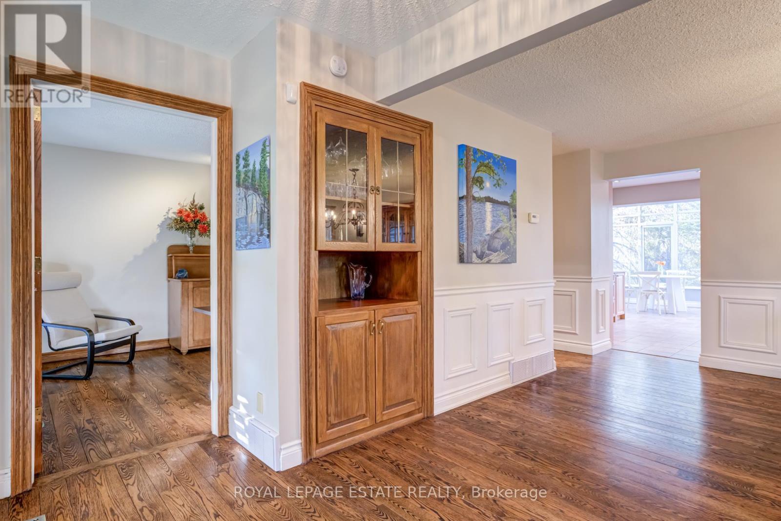 












65 WATCH HILL ROAD

,
King,




Ontario
L7B1K1

