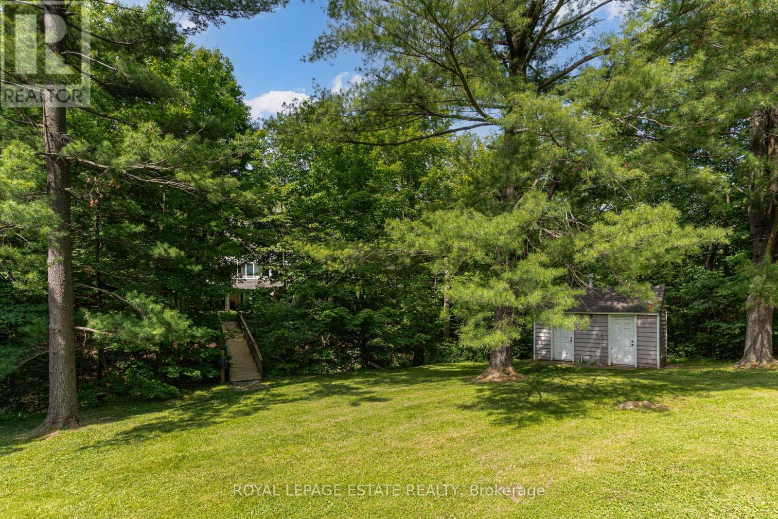 












65 WATCH HILL ROAD

,
King,




Ontario
L7B1K1

