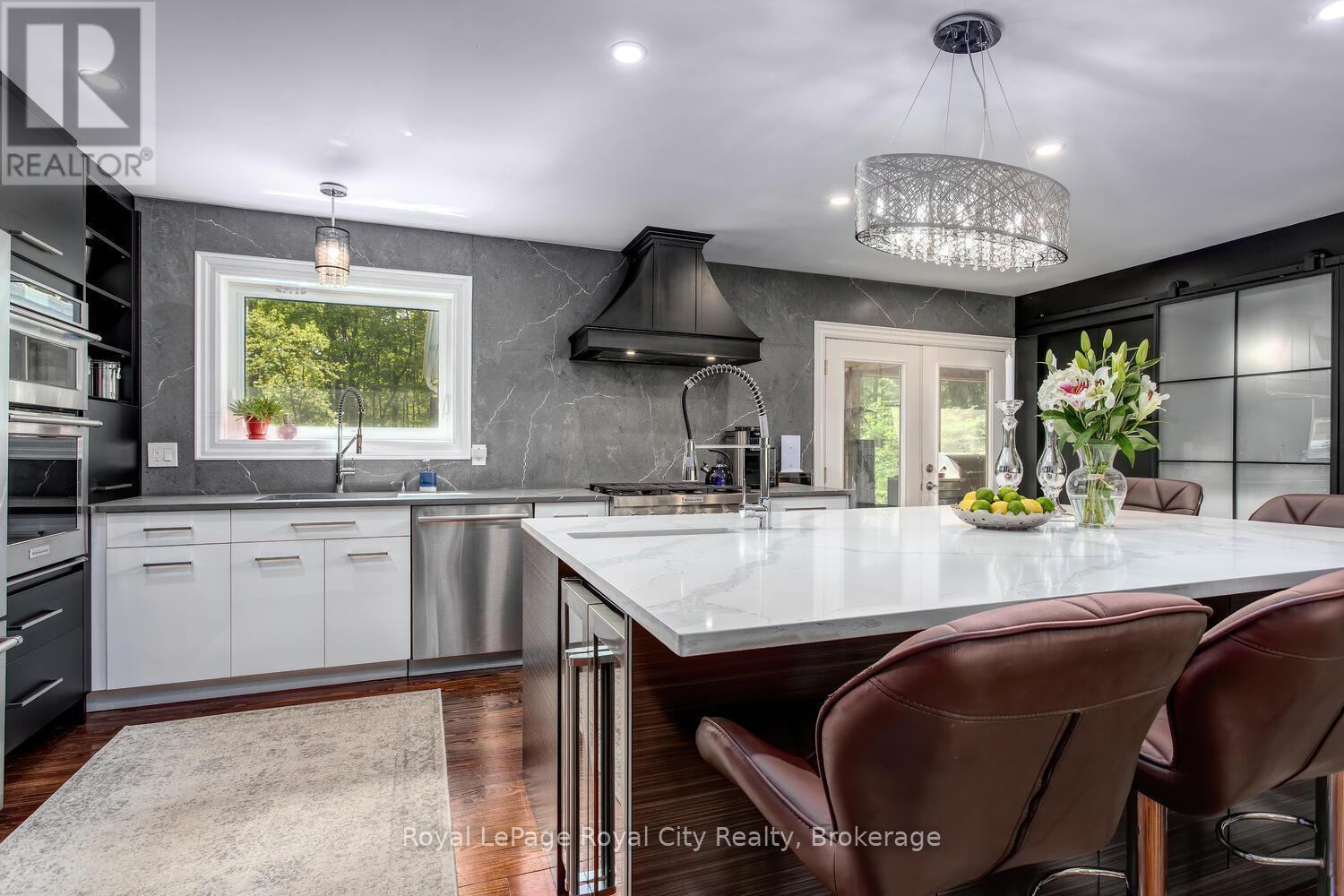 












1158 CONSERVATION ROAD E

,
Milton,




Ontario
L0P1B0

