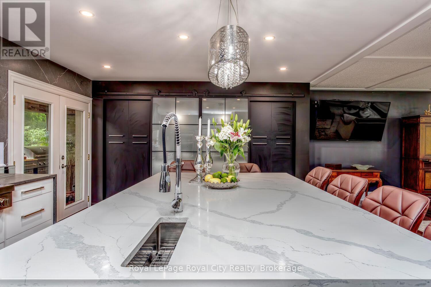 












1158 CONSERVATION ROAD E

,
Milton,




Ontario
L0P1B0

