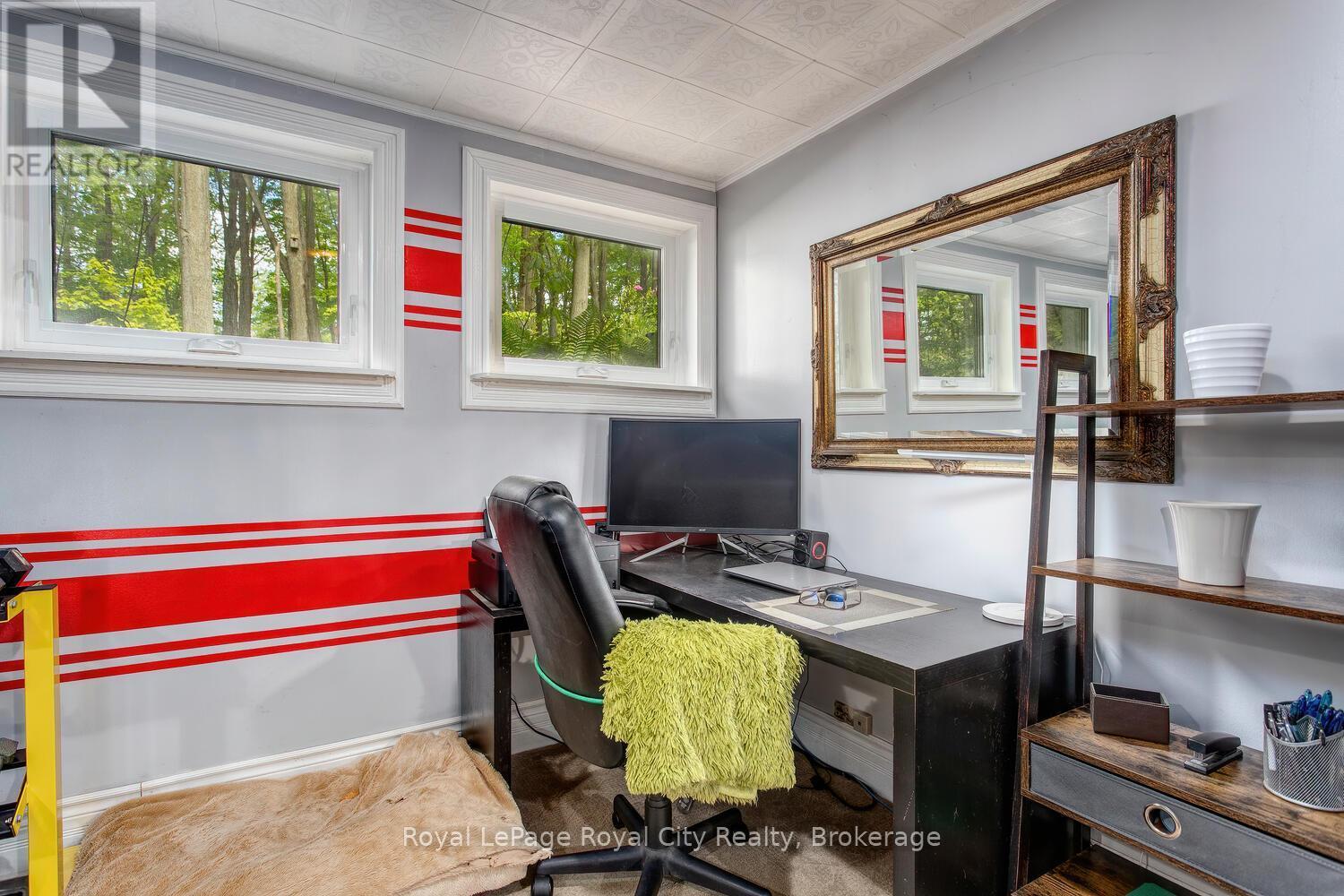 












1158 CONSERVATION ROAD E

,
Milton,




Ontario
L0P1B0

