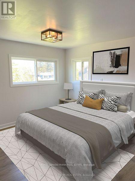












8 BENSLEY DRIVE

,
Oro-Medonte,




Ontario
L3V6H1

