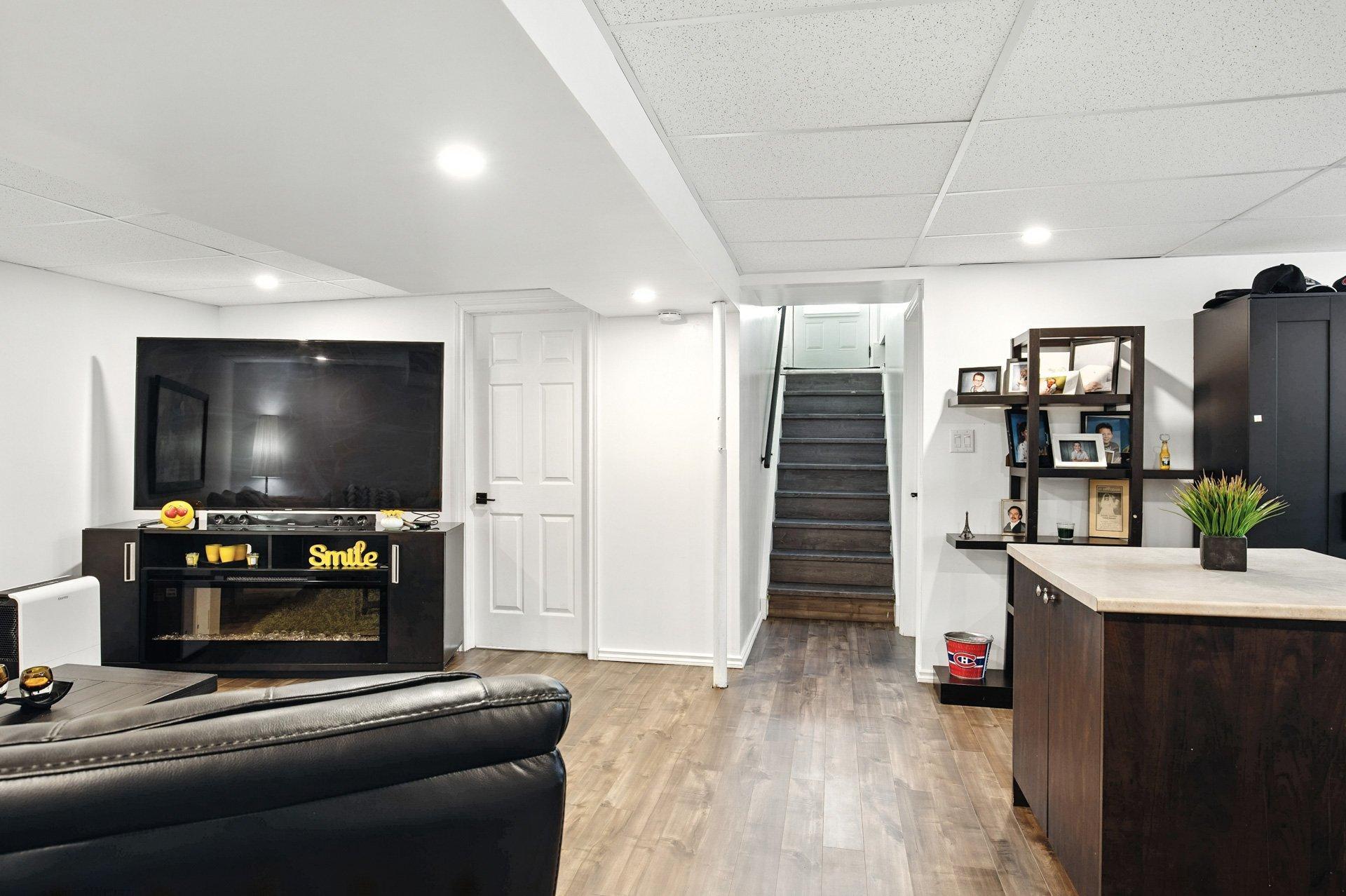 









392


Rue Gouin

,
Gatineau (Gatineau),




QC
J8P3J9

