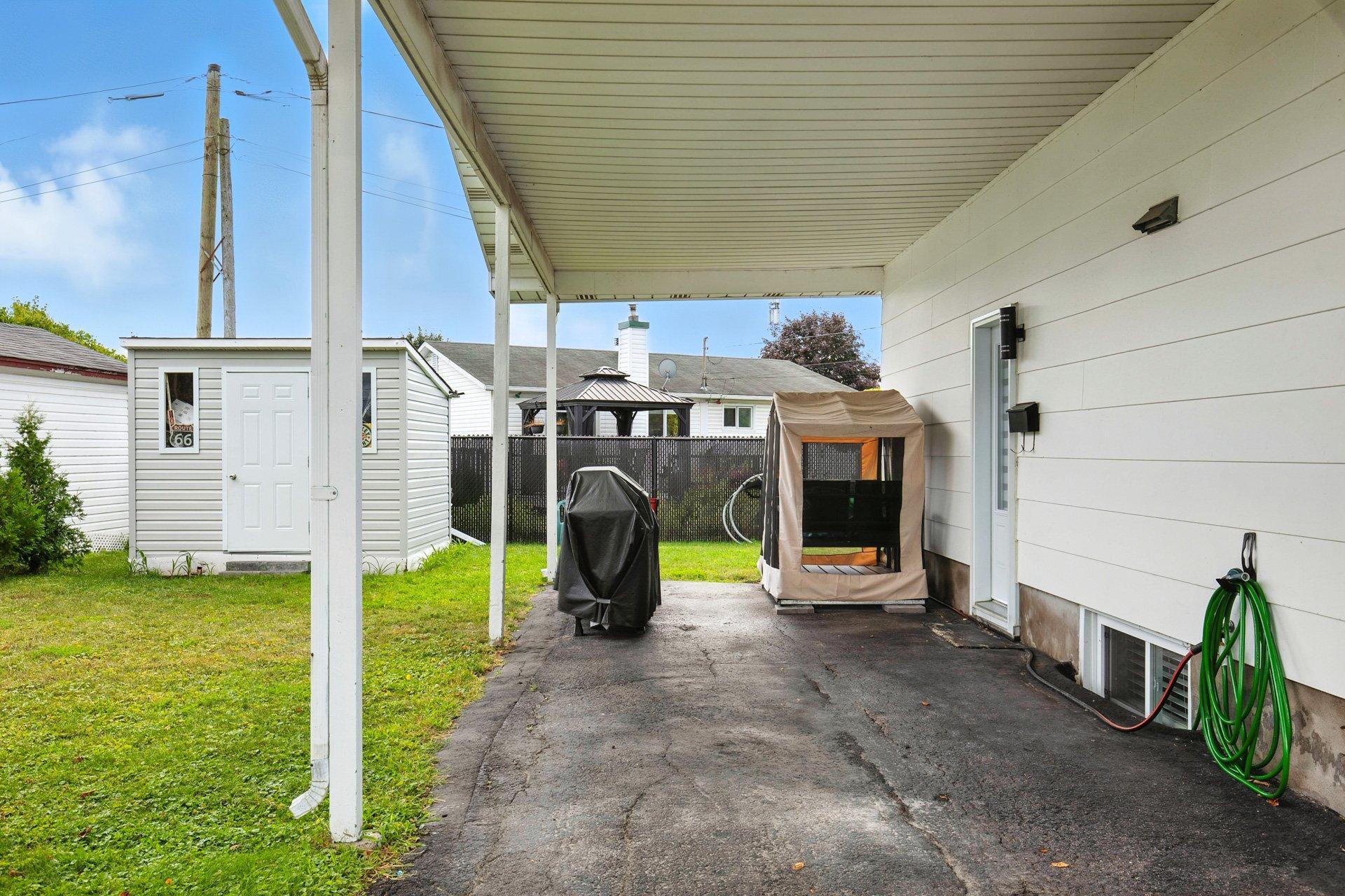 









392


Rue Gouin

,
Gatineau (Gatineau),




QC
J8P3J9

