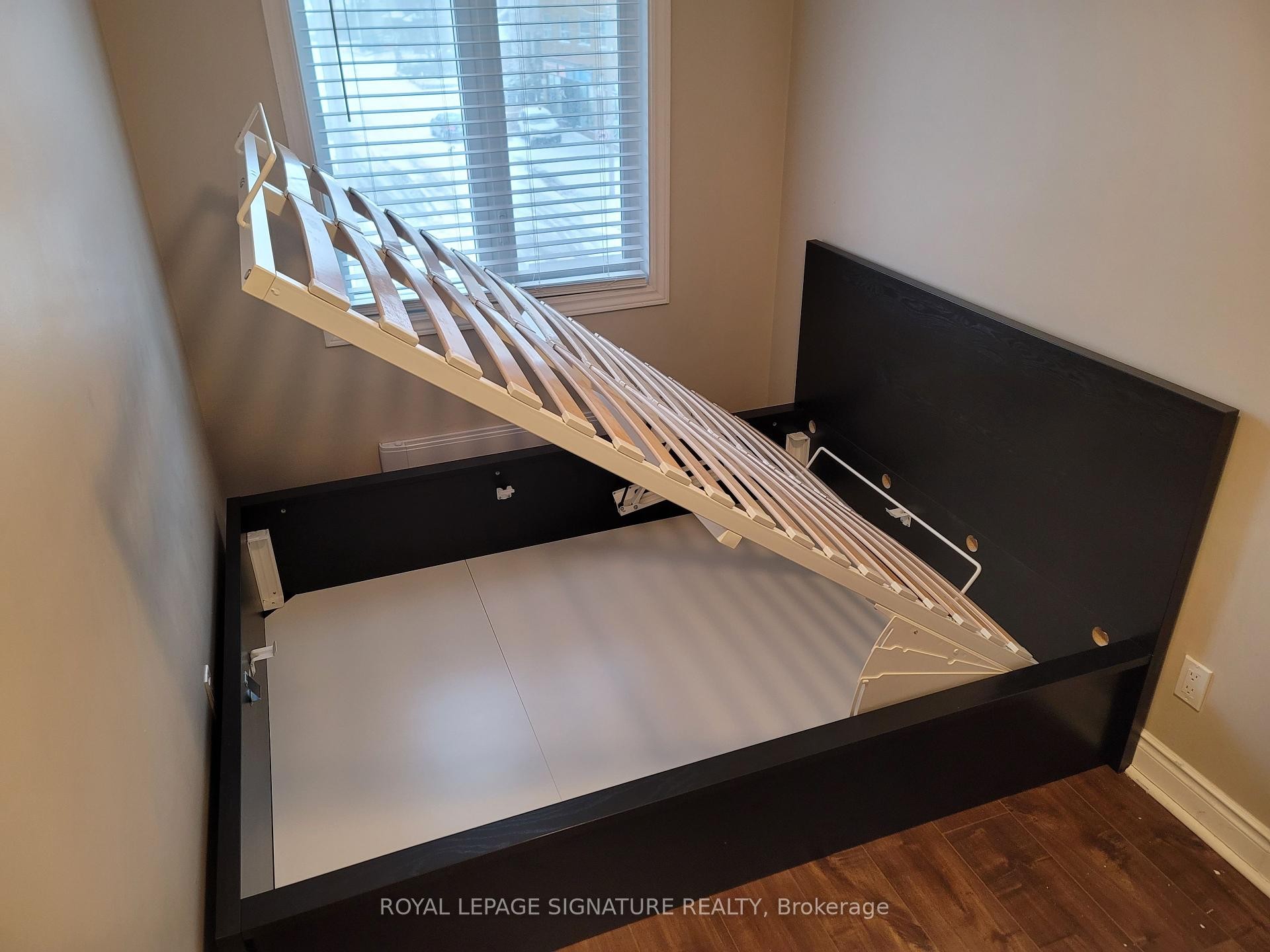 









1301


Danforth

Avenue, 1299,
Toronto,




ON
M4J 1M8

