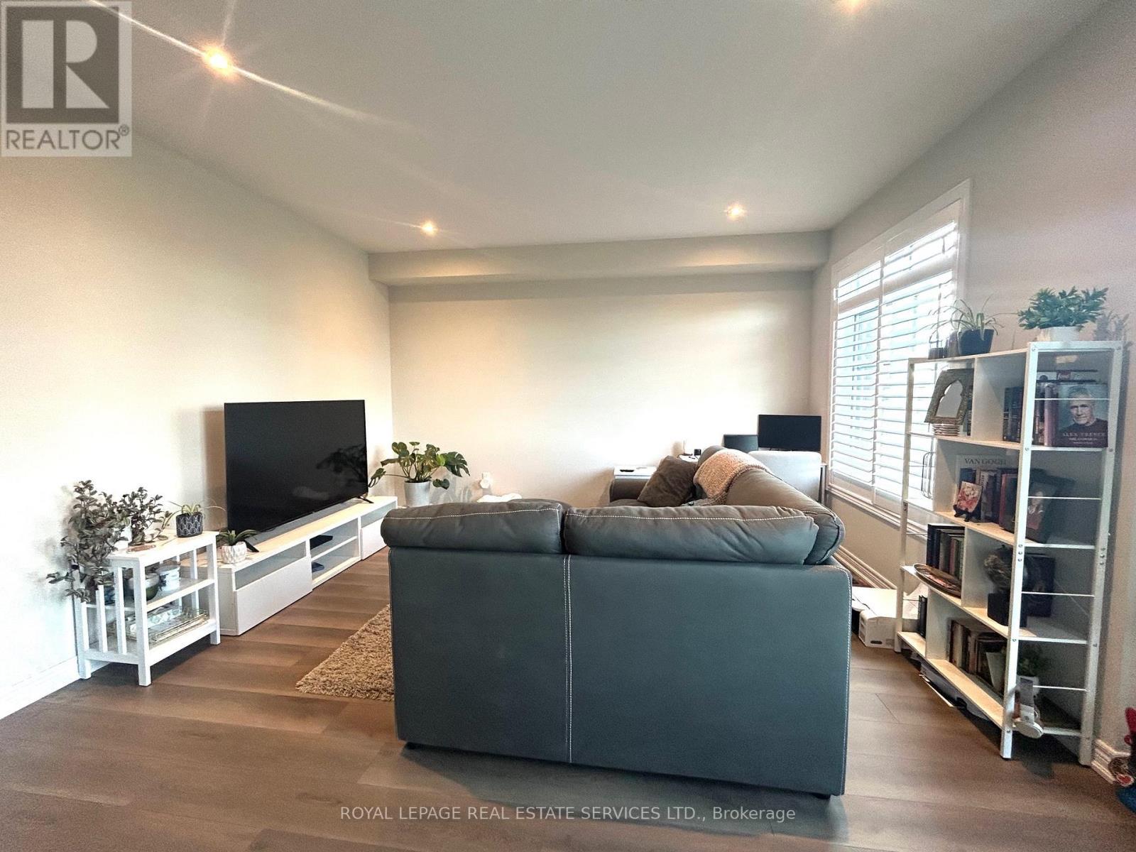 












17 - 288 GLOVER ROAD

,
Hamilton,




Ontario
L8E5H6

