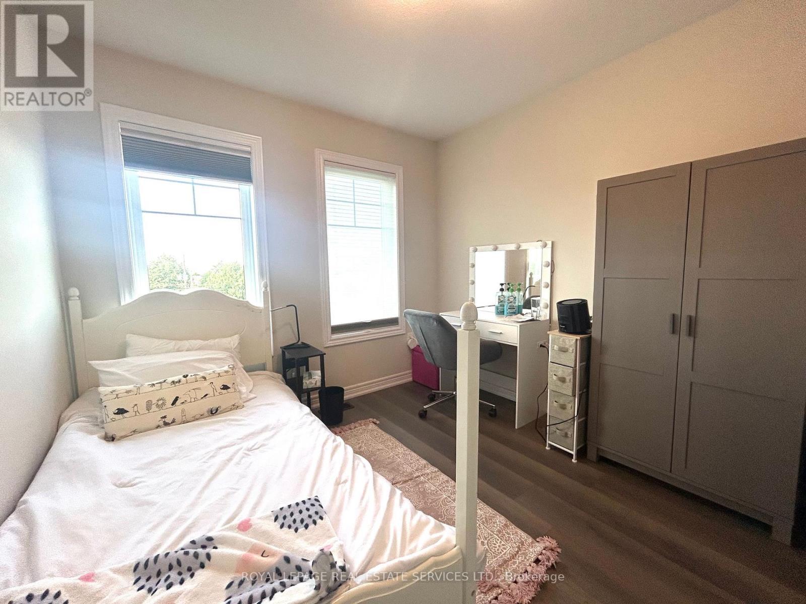 












17 - 288 GLOVER ROAD

,
Hamilton,




Ontario
L8E5H6

