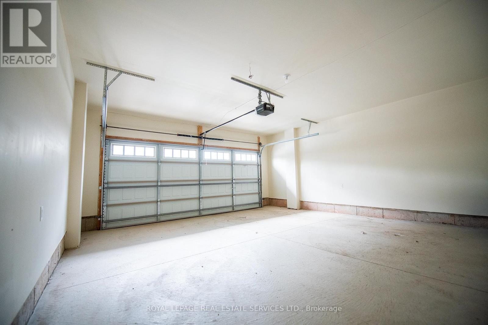 












17 - 288 GLOVER ROAD

,
Hamilton,




Ontario
L8E5H6

