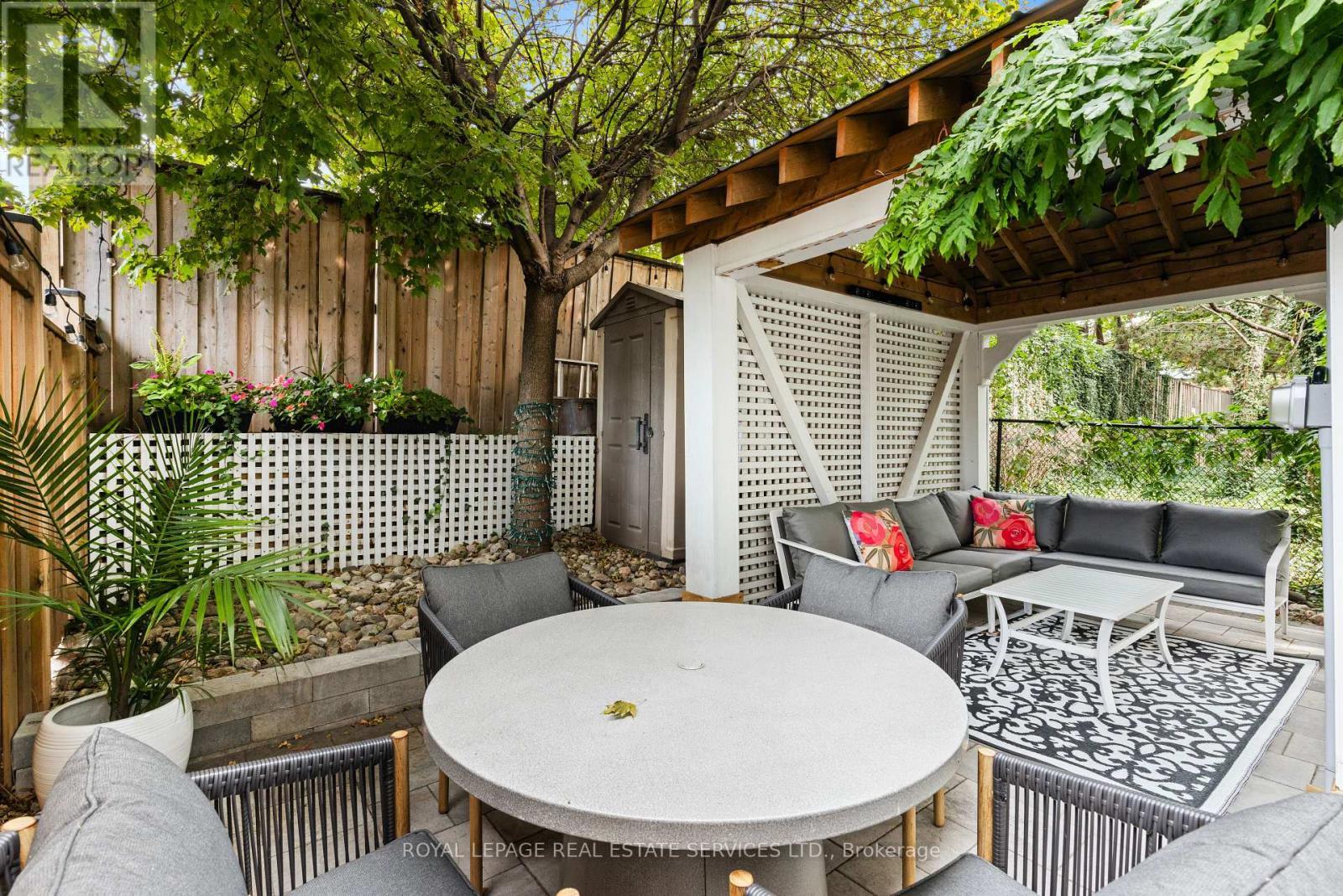 












5 - 2303 MARINE DRIVE

,
Oakville,




Ontario
L6L1C2

