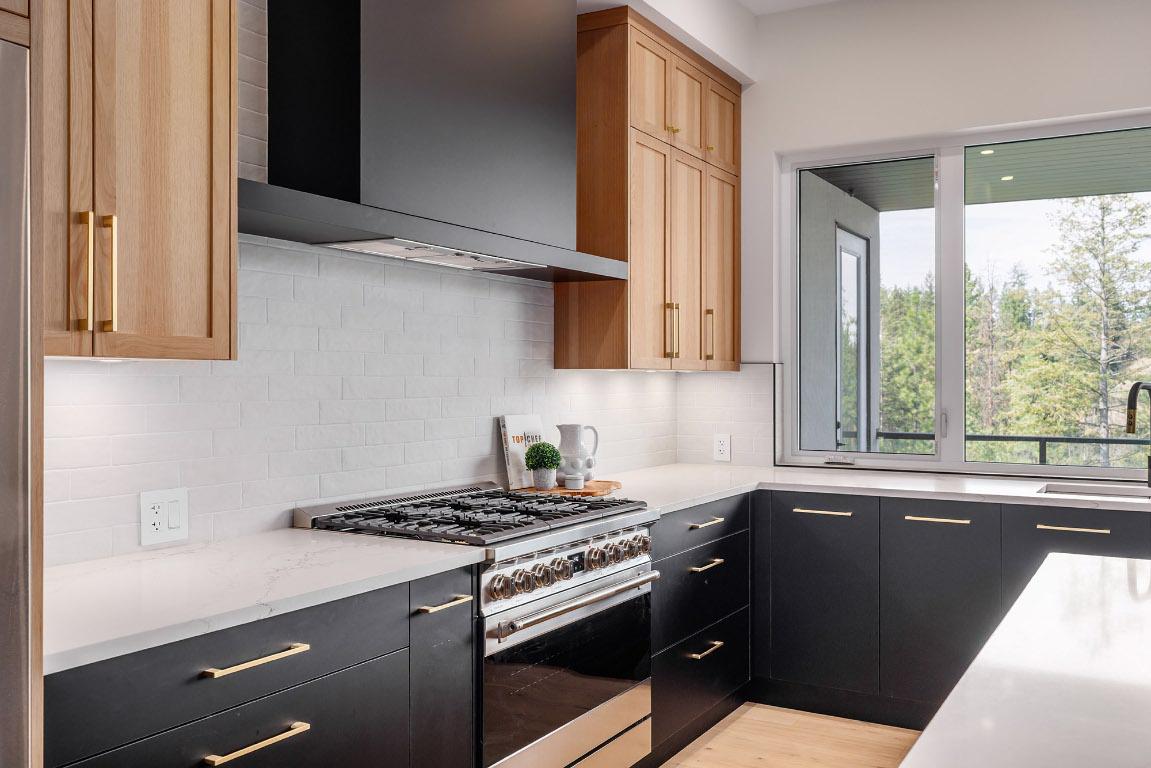 









10274


Beacon Hill

Drive,
Lake Country,




BC
V4V 0A9

