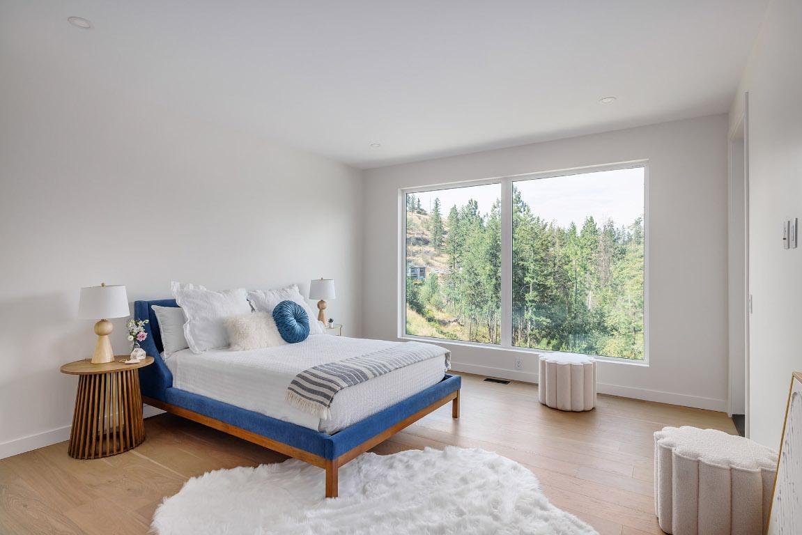 









10274


Beacon Hill

Drive,
Lake Country,




BC
V4V 0A9

