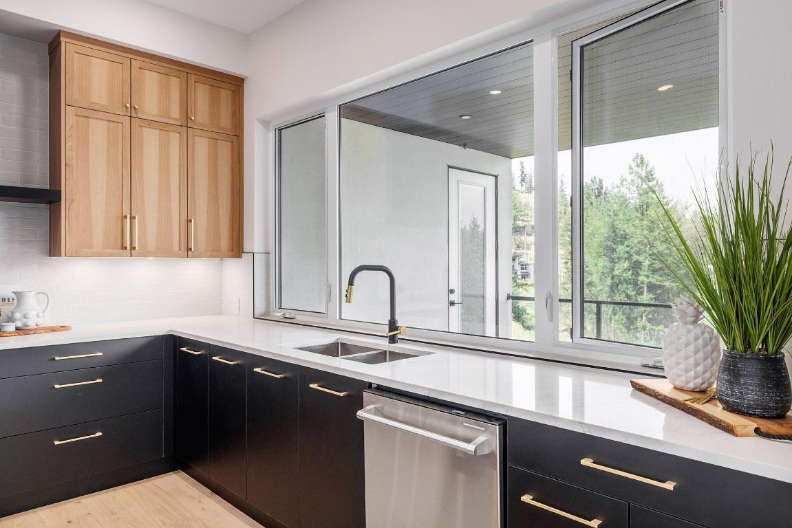 









10274


Beacon Hill

Drive,
Lake Country,




BC
V4V 0A9

