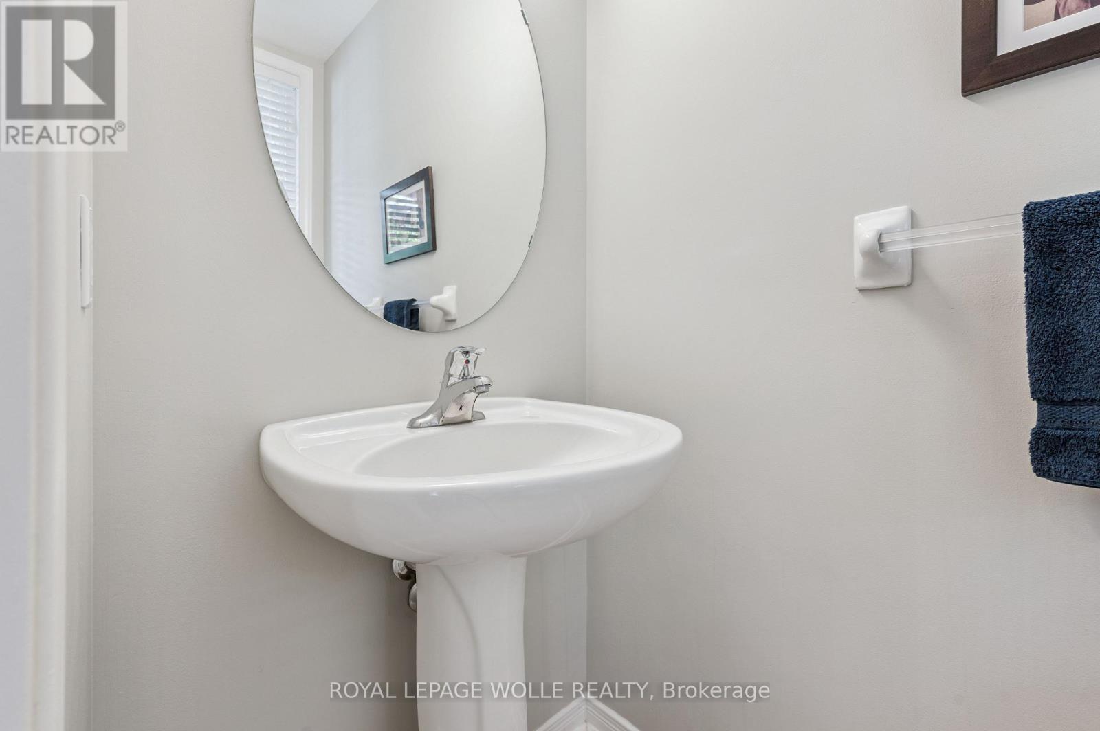 












9 - 28 DOON MILLS DRIVE

,
Kitchener,




Ontario
N2P2W9

