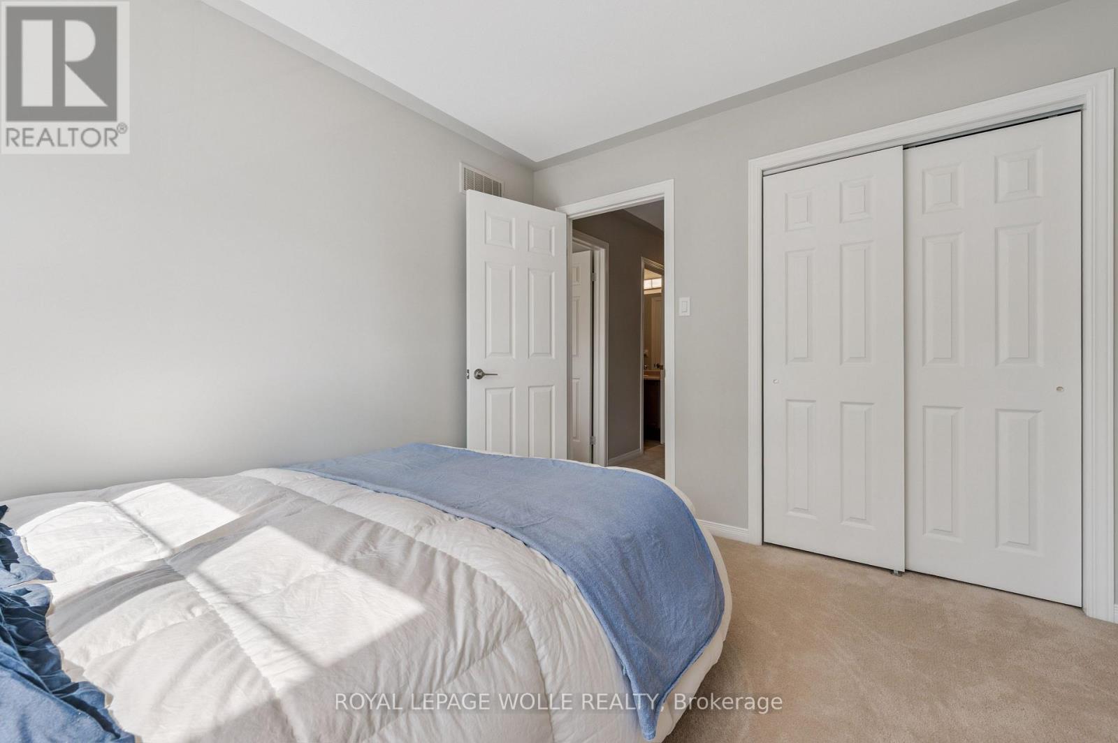 












9 - 28 DOON MILLS DRIVE

,
Kitchener,




Ontario
N2P2W9

