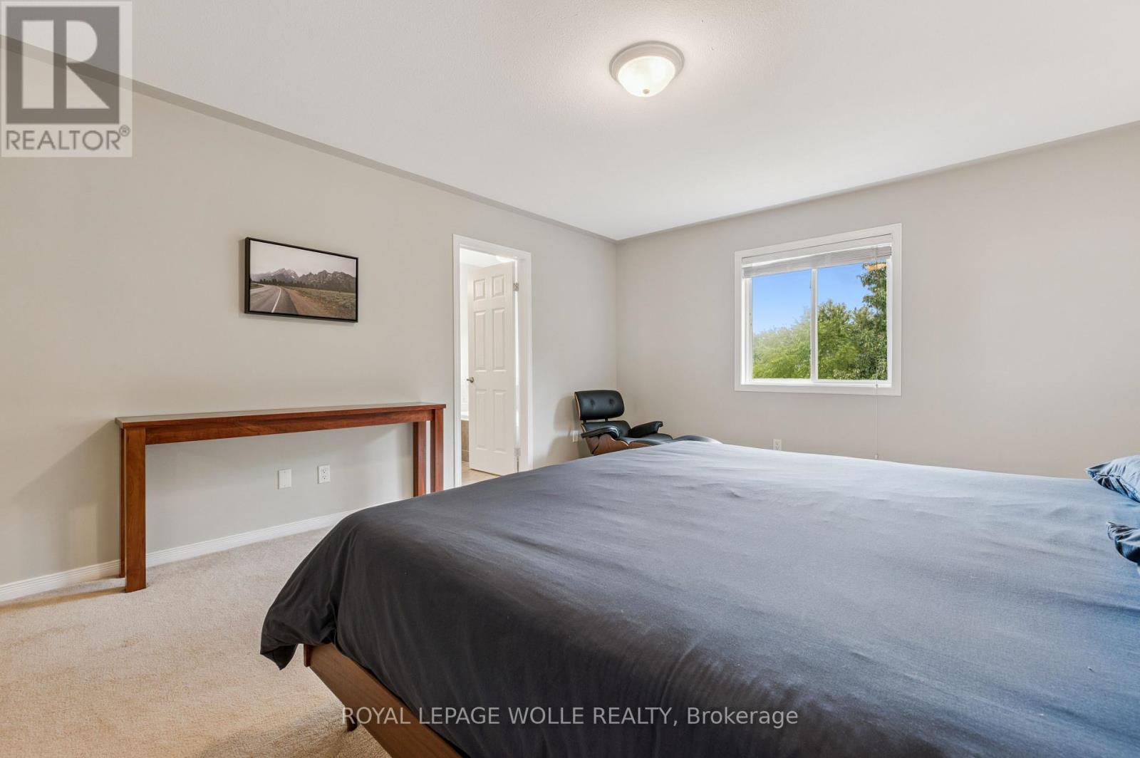 












9 - 28 DOON MILLS DRIVE

,
Kitchener,




Ontario
N2P2W9

