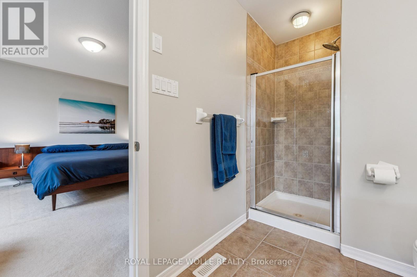 












9 - 28 DOON MILLS DRIVE

,
Kitchener,




Ontario
N2P2W9

