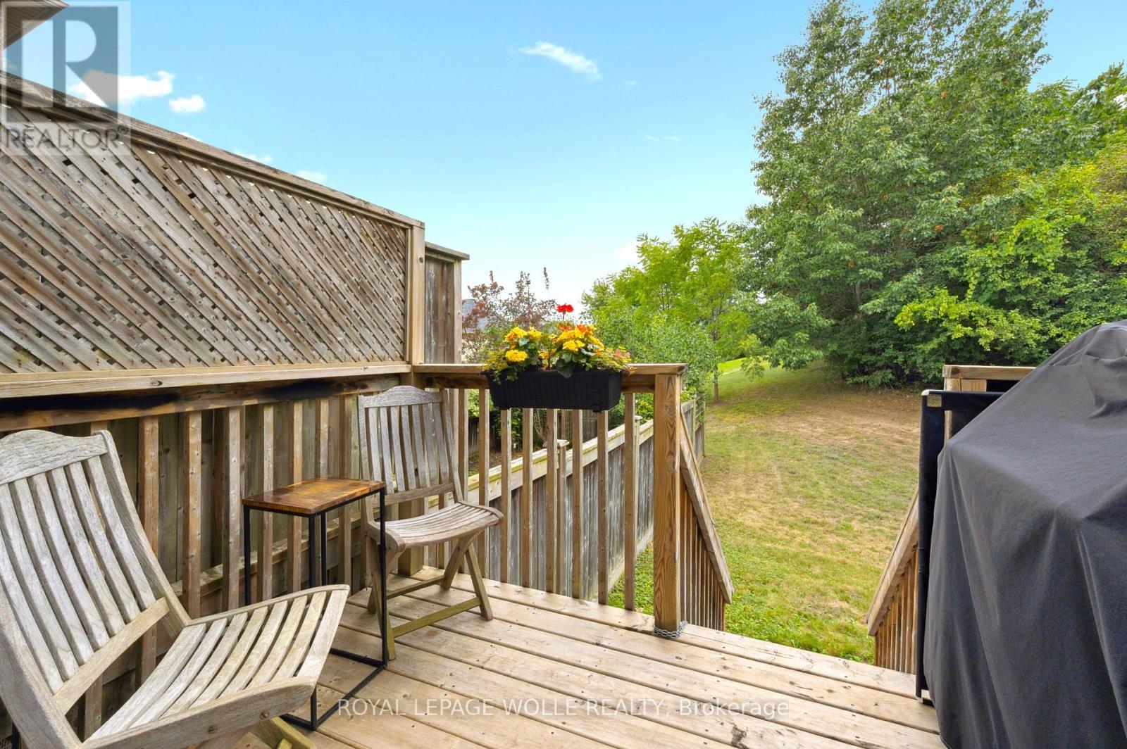 












9 - 28 DOON MILLS DRIVE

,
Kitchener,




Ontario
N2P2W9

