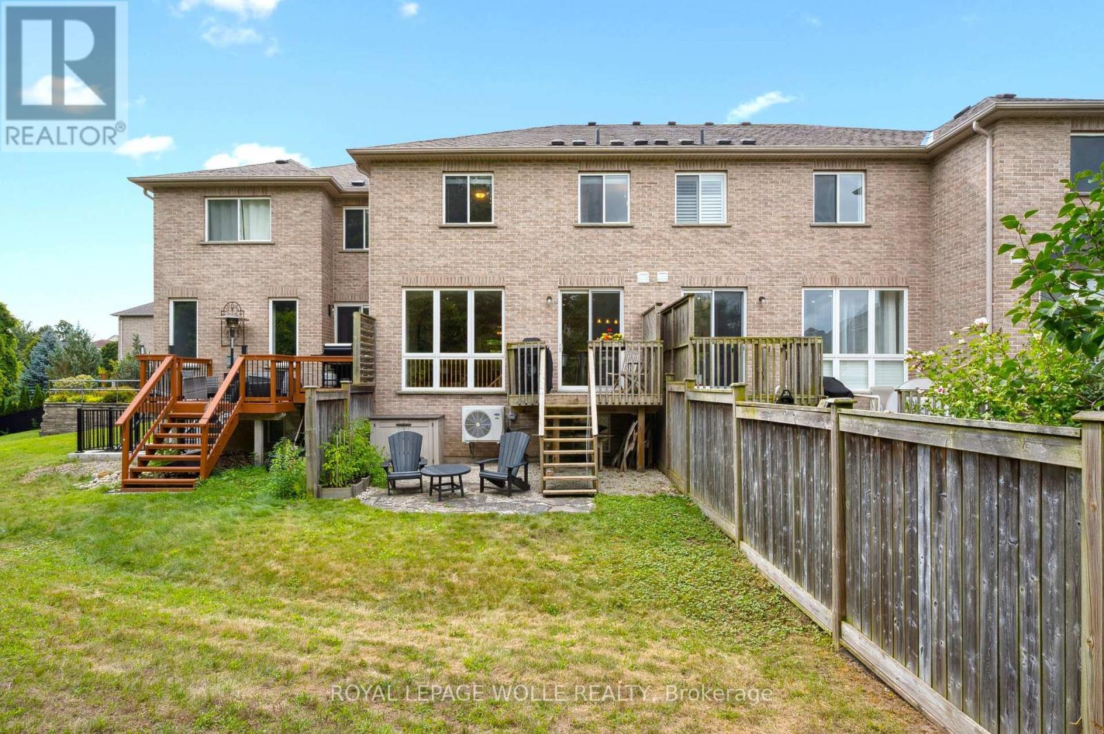 












9 - 28 DOON MILLS DRIVE

,
Kitchener,




Ontario
N2P2W9

