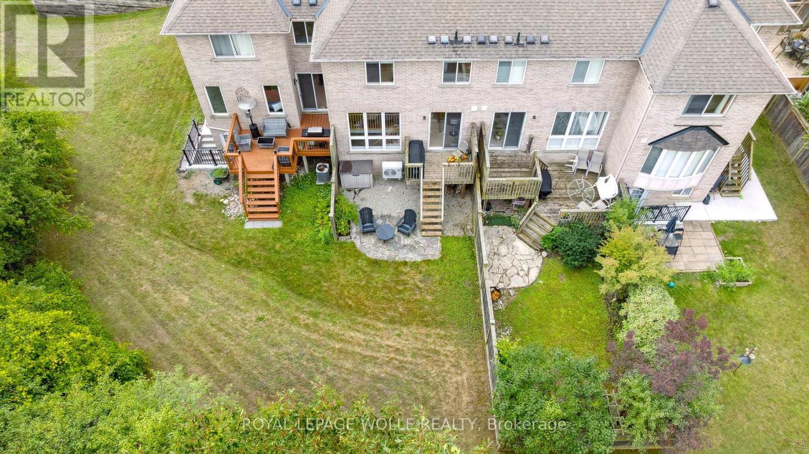 












9 - 28 DOON MILLS DRIVE

,
Kitchener,




Ontario
N2P2W9

