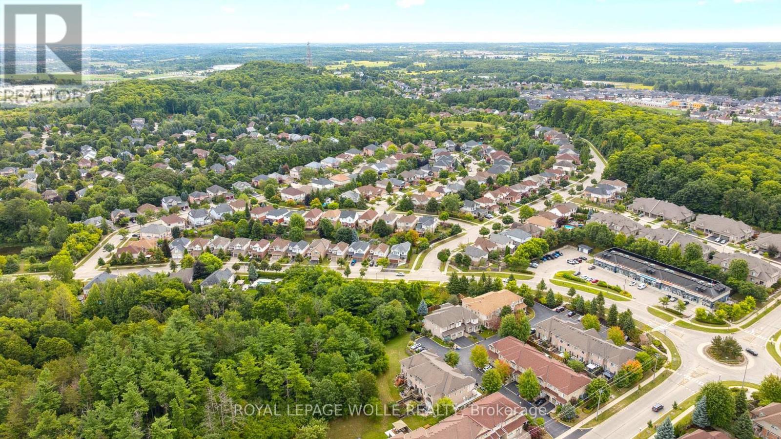 












9 - 28 DOON MILLS DRIVE

,
Kitchener,




Ontario
N2P2W9


