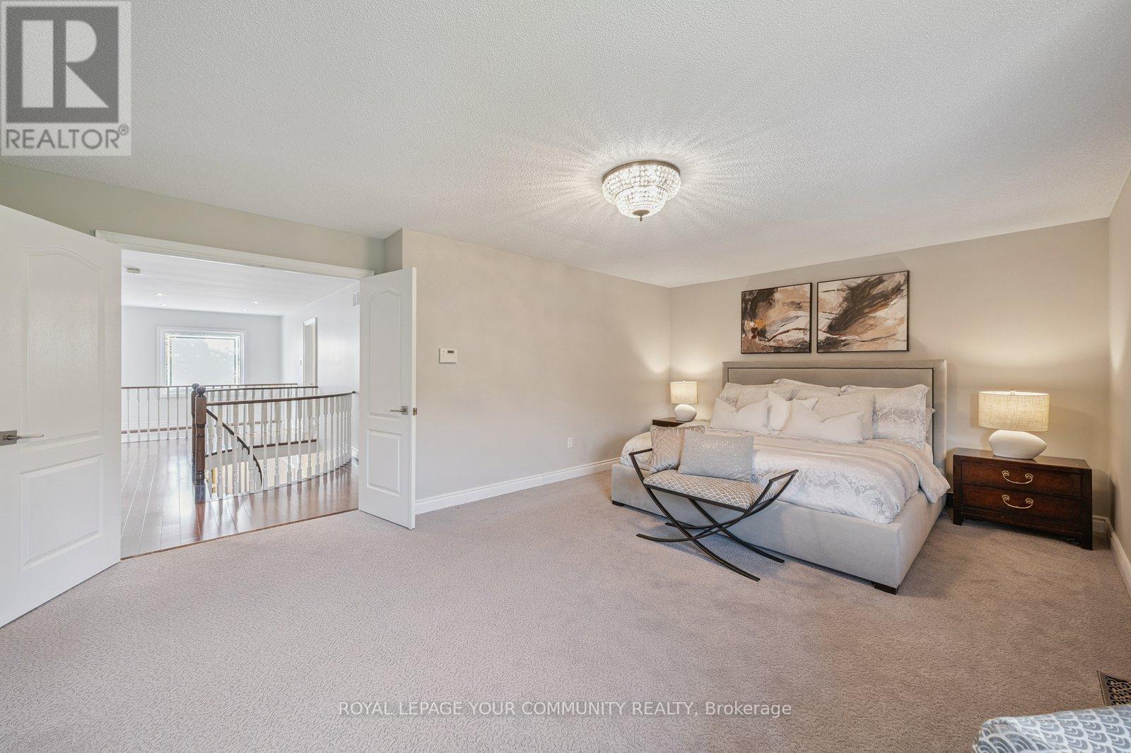 












92 MULHOLLAND DRIVE

,
Vaughan,




Ontario
L4J7T8

