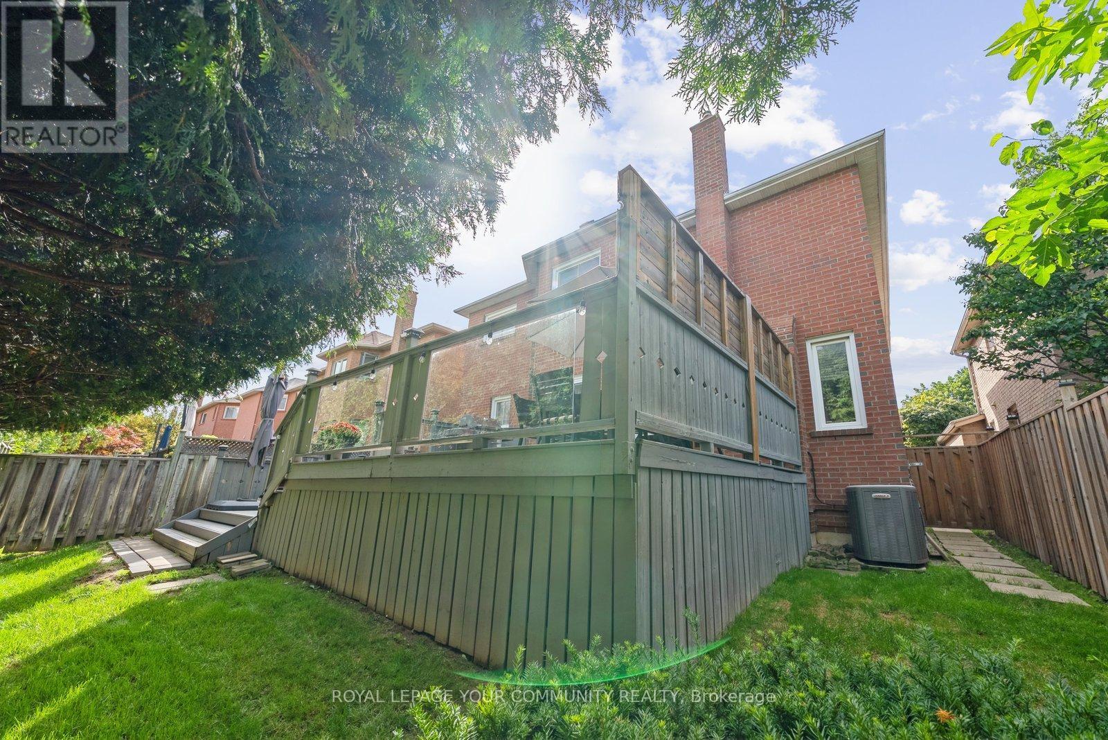 












92 MULHOLLAND DRIVE

,
Vaughan,




Ontario
L4J7T8

