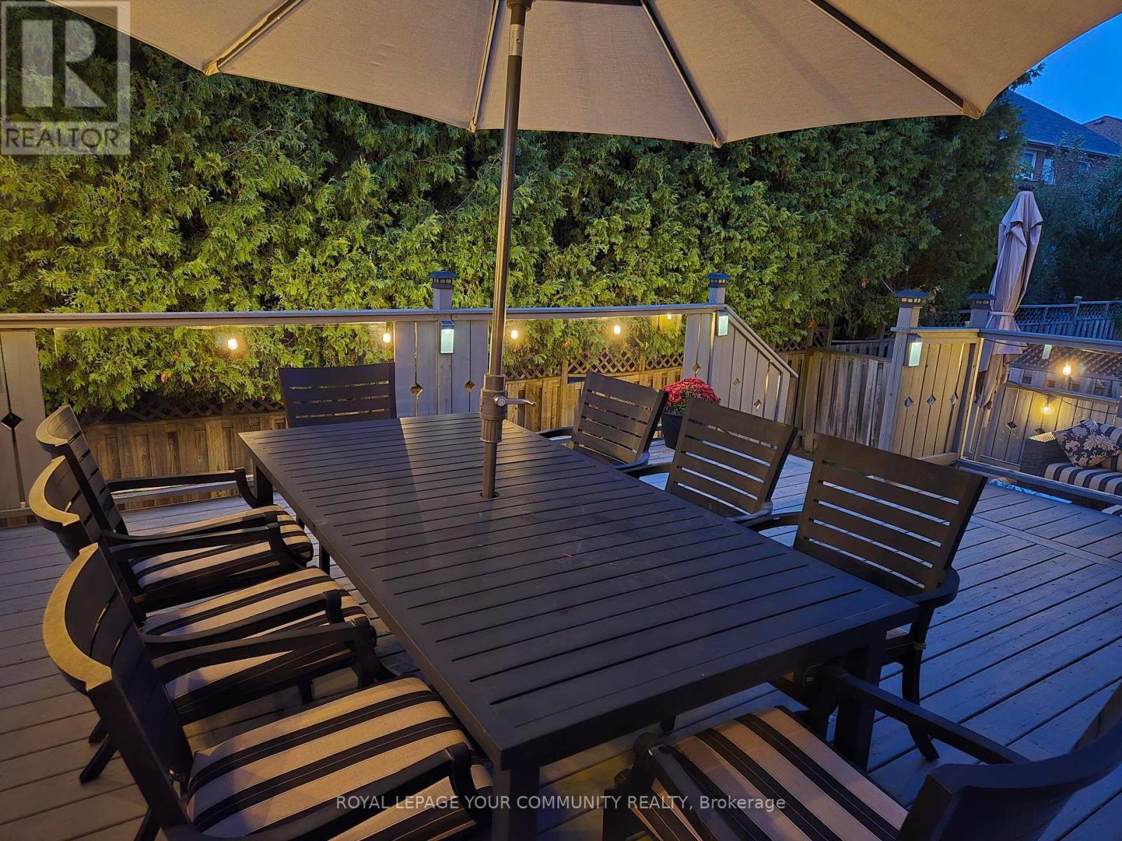 












92 MULHOLLAND DRIVE

,
Vaughan,




Ontario
L4J7T8

