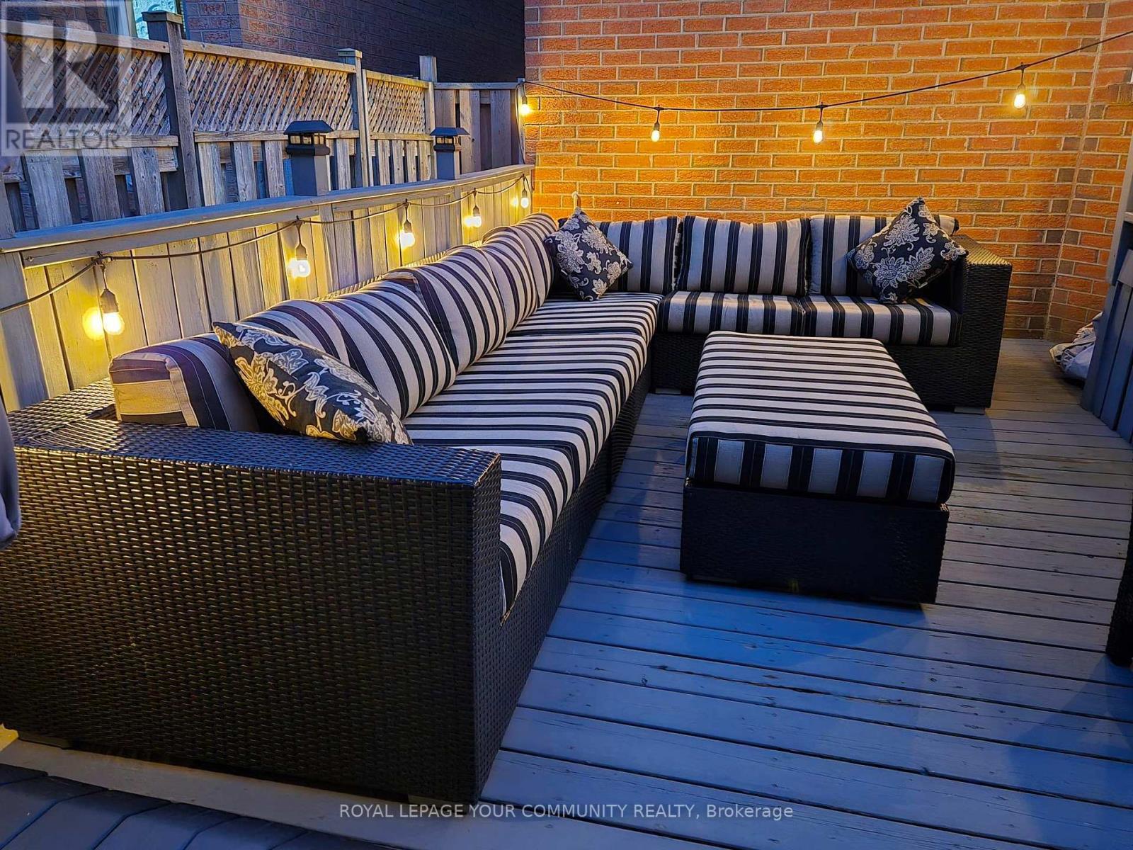 












92 MULHOLLAND DRIVE

,
Vaughan,




Ontario
L4J7T8

