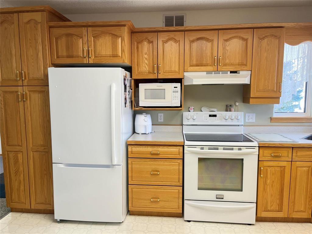 












484 Queen Street E

,
Virden,




Manitoba
R0M2C0

