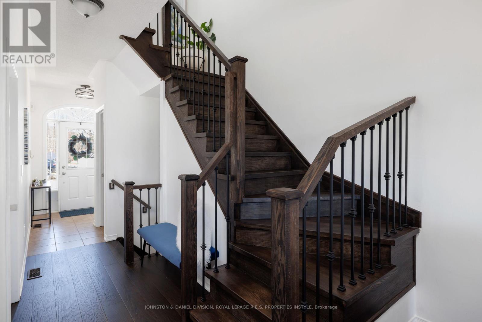 












33 - 651 FARMSTEAD DRIVE

,
Milton,




Ontario
L9T7W2

