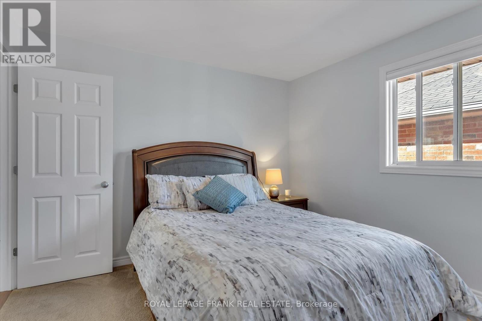 












1542 IRELAND DRIVE

,
Peterborough (Monaghan Ward 2),




Ontario
K9K2T2

