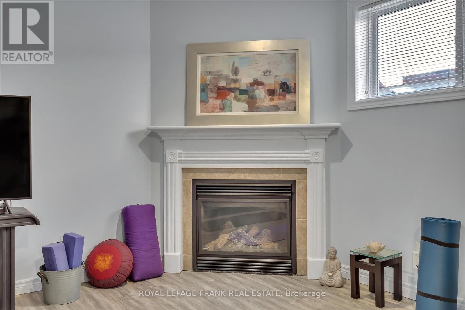 












1542 IRELAND DRIVE

,
Peterborough (Monaghan Ward 2),




Ontario
K9K2T2


